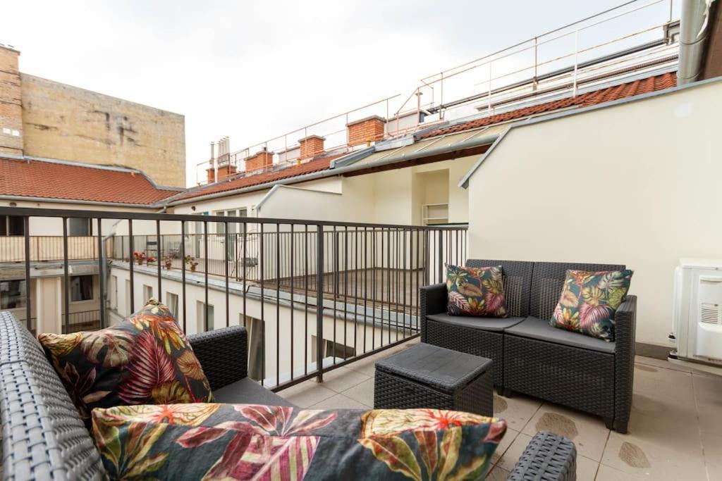 Family Lux Lounge In Voeroesmarty Street By Nw Lejlighed Budapest